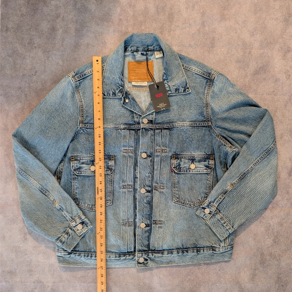 Levi's Washed Blue Denim Trucker Jacket - Picture 3 of 12